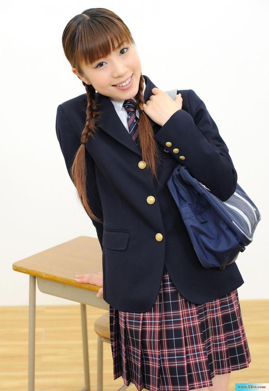 岛国的学生妹制服让人就有冲动-【55P】