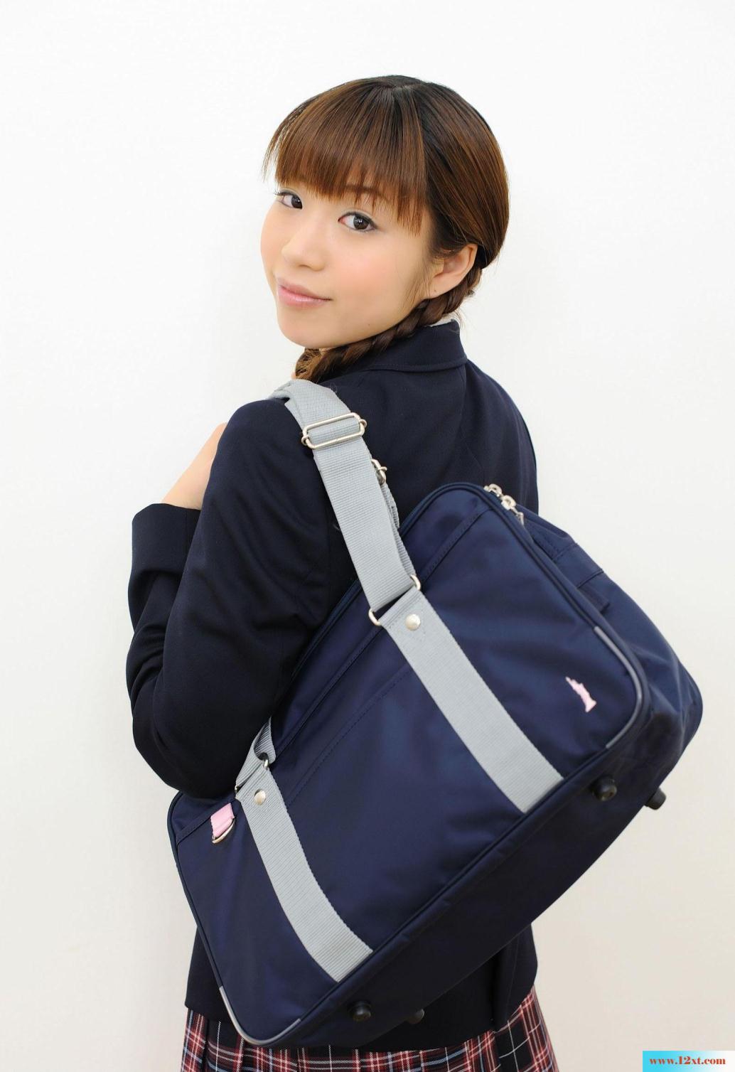 岛国的学生妹制服让人就有冲动-【55P】