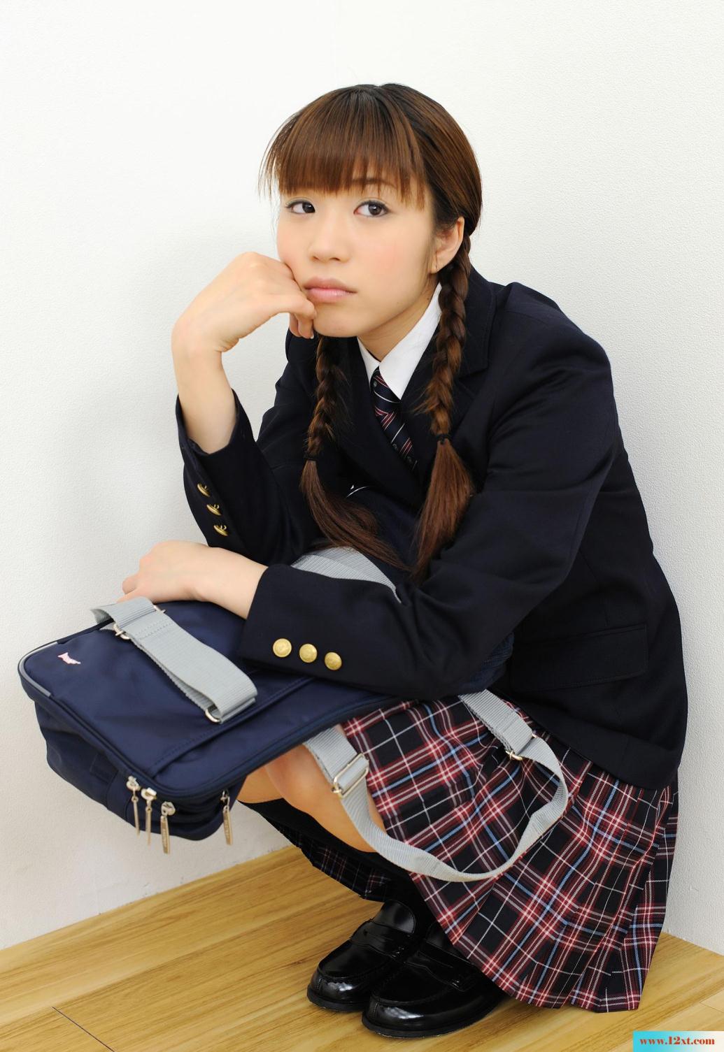 岛国的学生妹制服让人就有冲动-【55P】