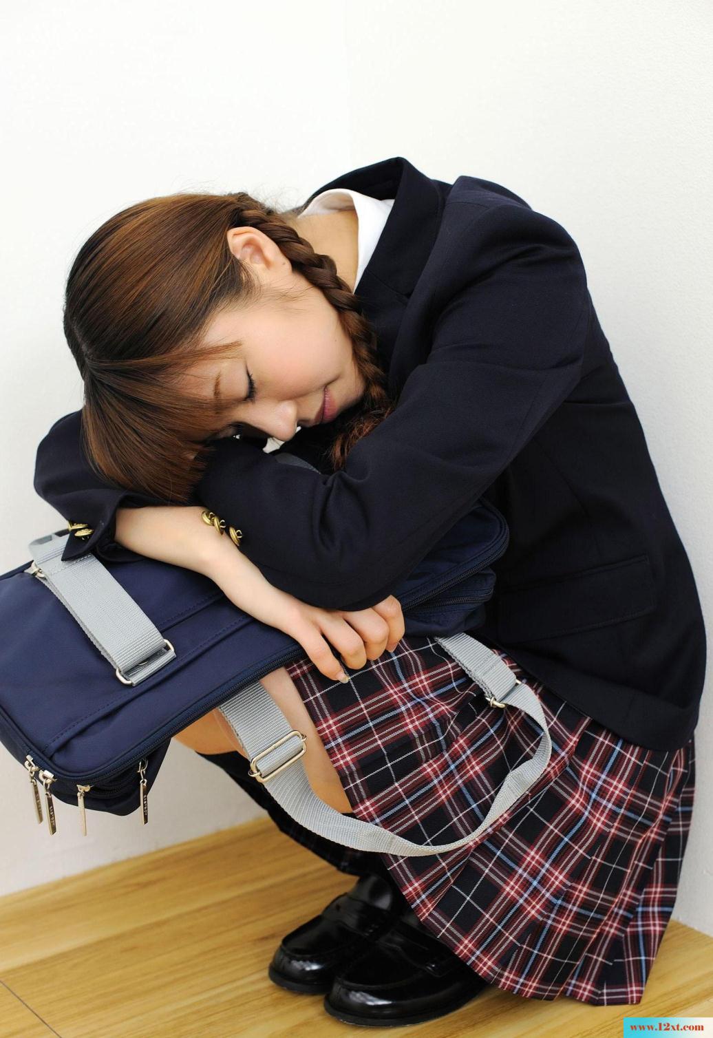 岛国的学生妹制服让人就有冲动-【55P】