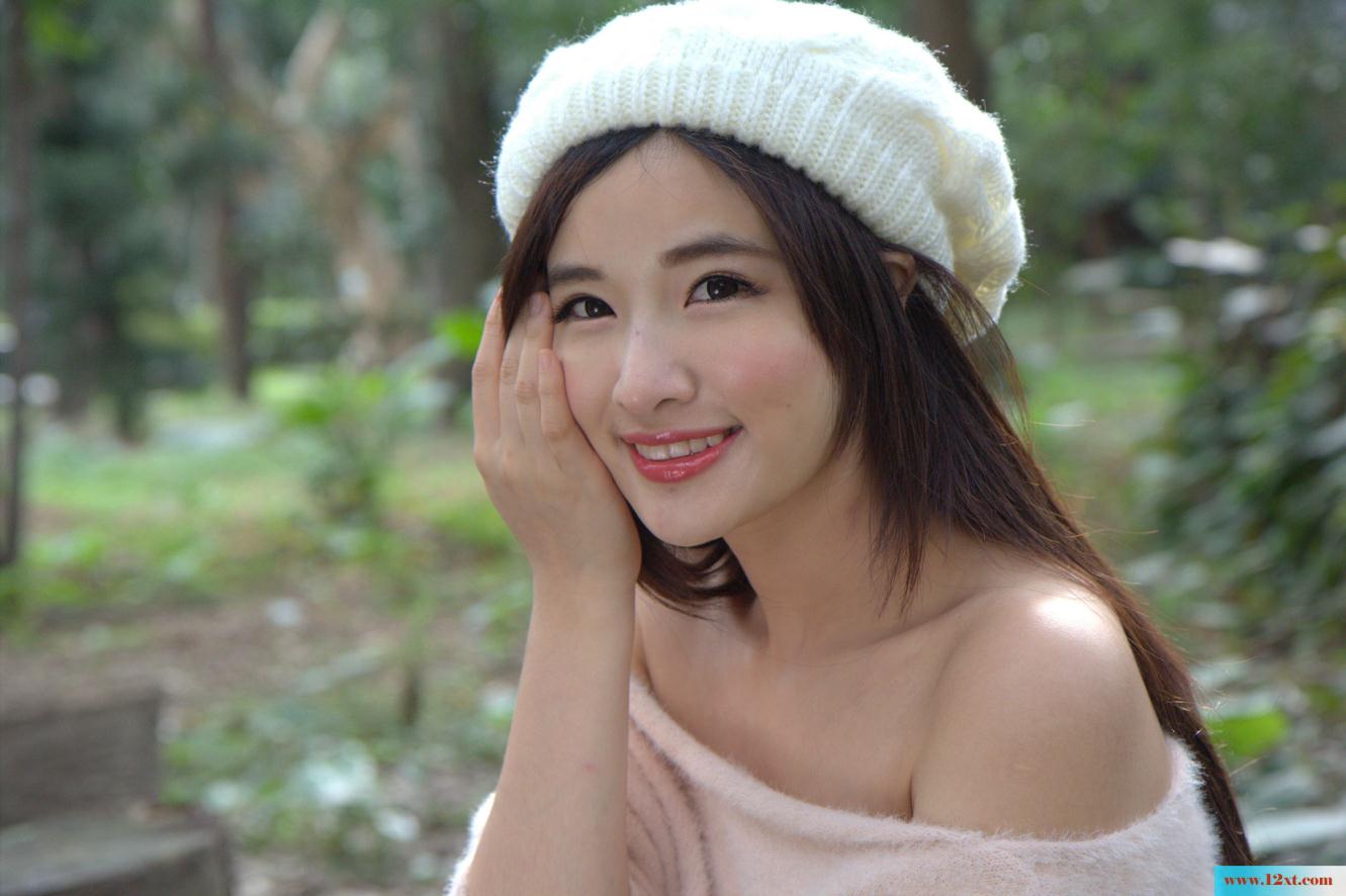 滴水观音和性感的白毛衣i-【25P】