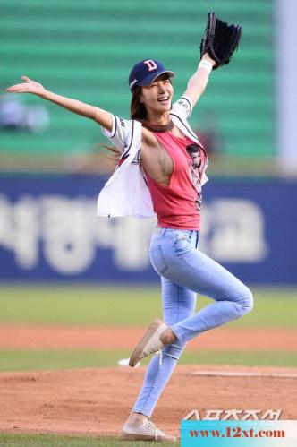 韩国棒球宝贝的诱惑-【30P】