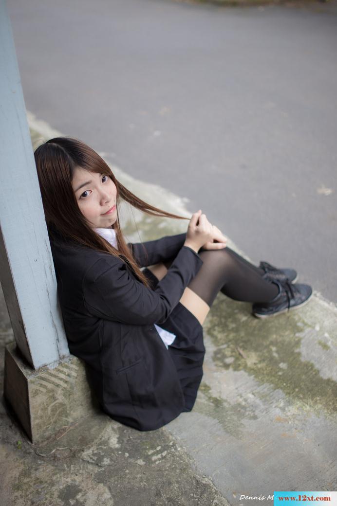 黑色的学生制服-高挑的妹砸
