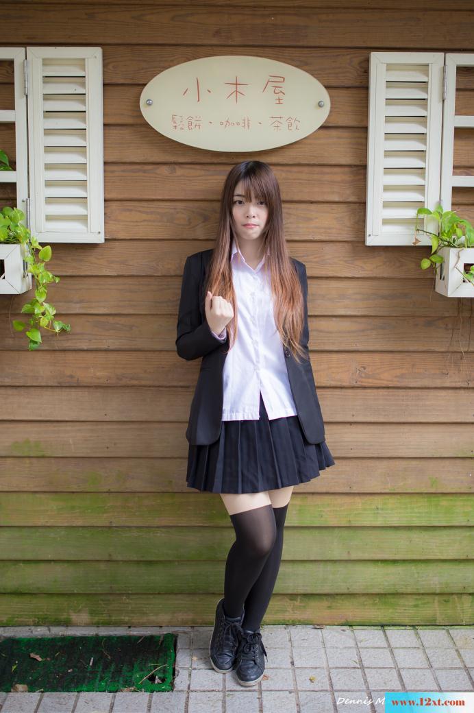 黑色的学生制服-高挑的妹砸