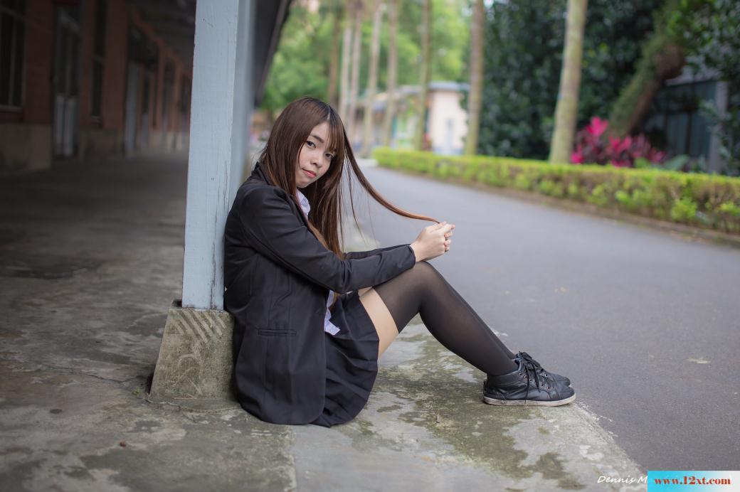 黑色的学生制服-高挑的妹砸