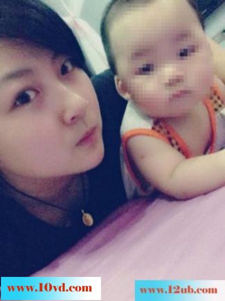 大学的女友已为人母(20P)