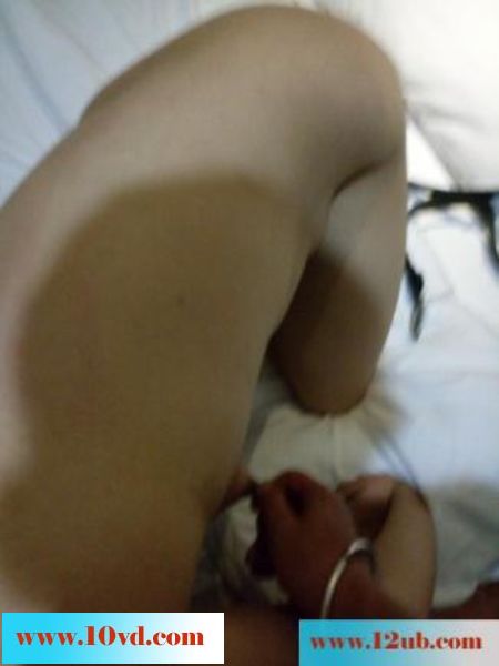 调教我家骚母狗，臀大腰细，大骚穴那幺诱人(