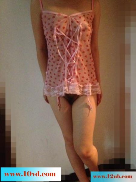 粉嫩粉嫩的奶子，这样的身材才是极品(9P)