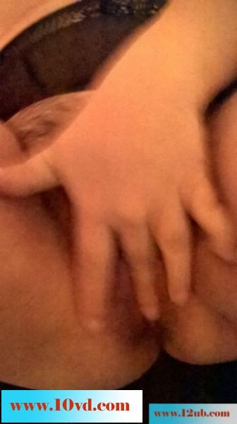 丰乳肥臀必操之，真假阳具一起上。手势验证(