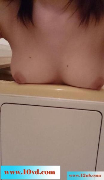 高中学妹生活照曝光白嫩的咪咪真嫩(10P)