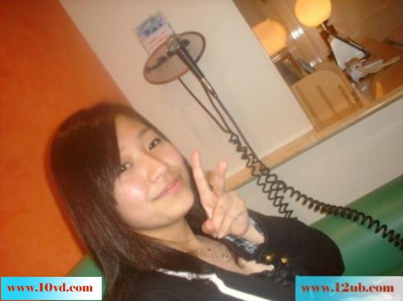 勾引个制服小妹排解夜晚寂寞的小情绪(10P)