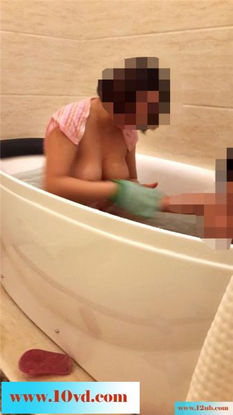观赏妻儿洗澡，家庭的快乐其实很简单(14P)