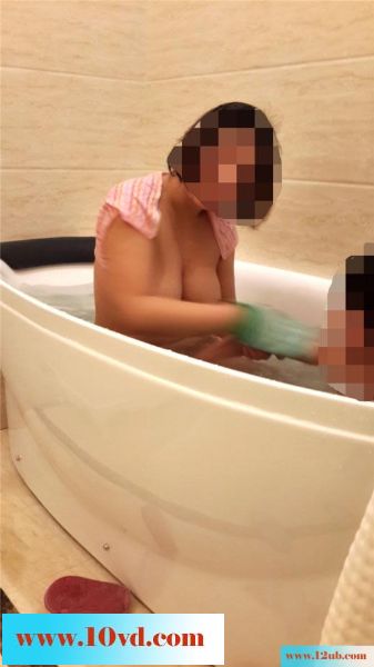 观赏妻儿洗澡，家庭的快乐其实很简单(14P)