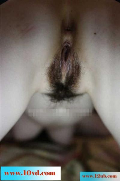光与影的结合使娇嫩的身体完美呈现-!-!(10P)