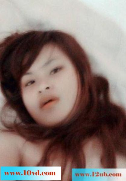 风骚在校小女友，各种场合，各种自慰-(24P)