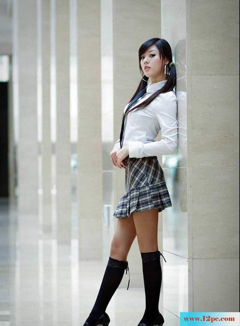 长腿美姬街拍生活很丰富(14P)