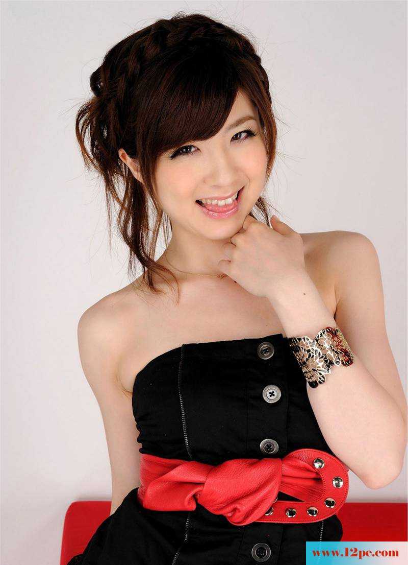 长腿美女的笑容真的很迷人哟(12P)