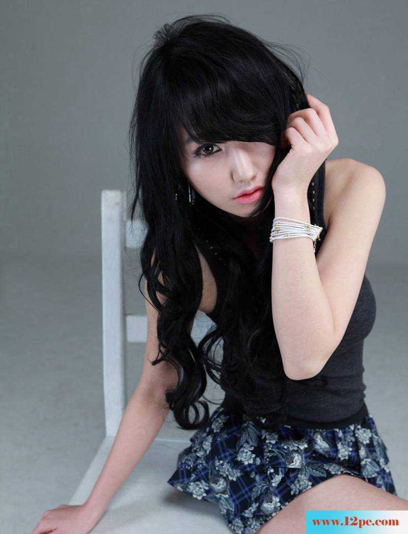 长腿美女甜美惹人爱(11P)