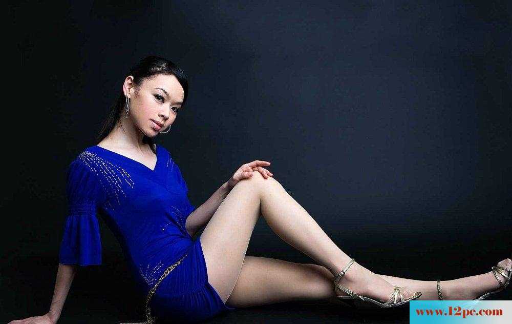 韵味十足的性感齐逼包臀美女肉丝美腿(11P)