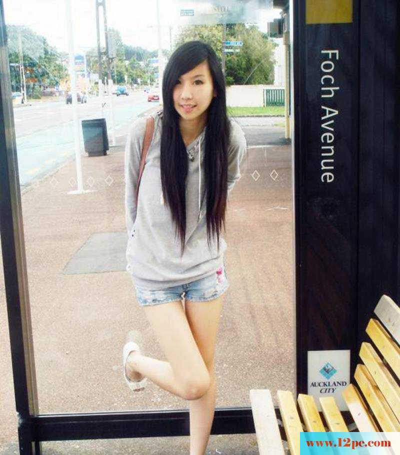 中国长腿美女街边风采(10P)