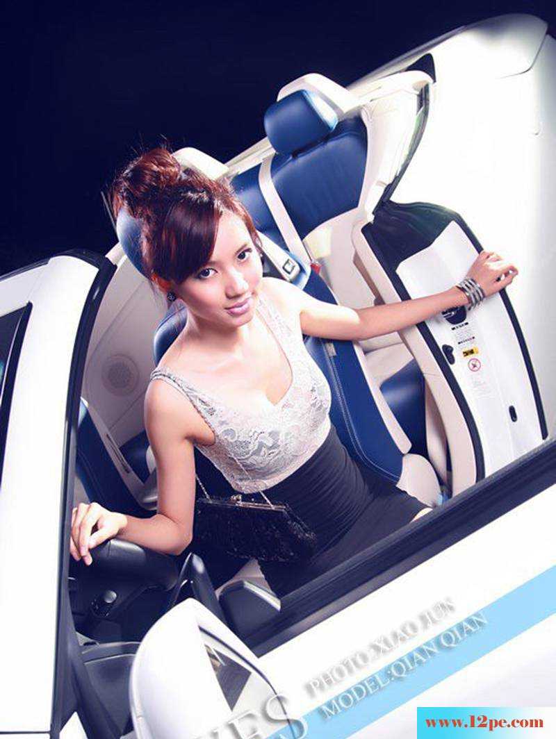 Lexus美女车旁气质完美展现(10P)