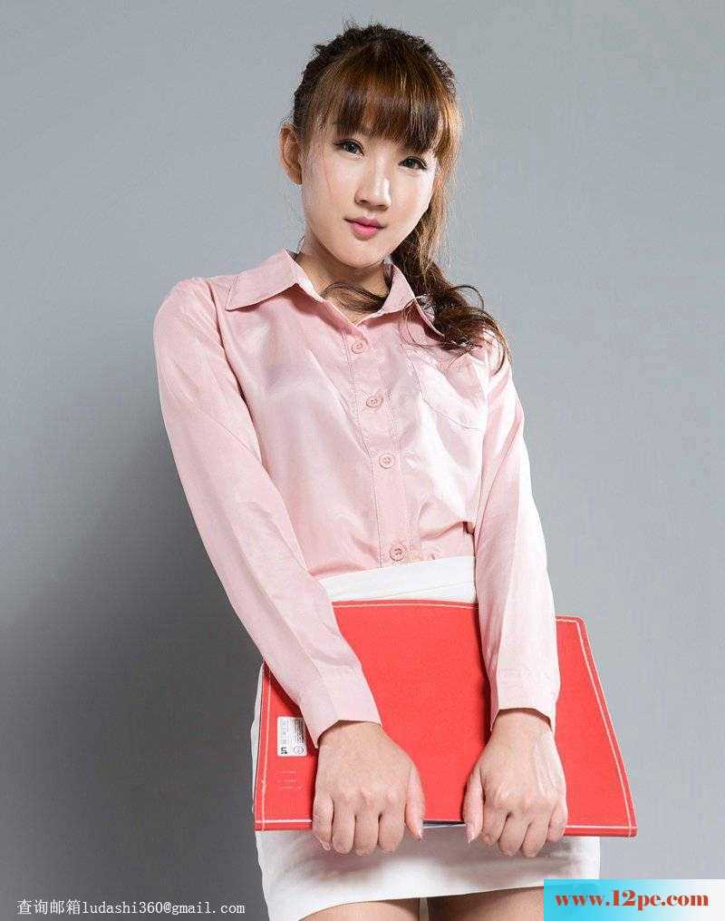 OL美女短裙肉丝美腿写真(19P)