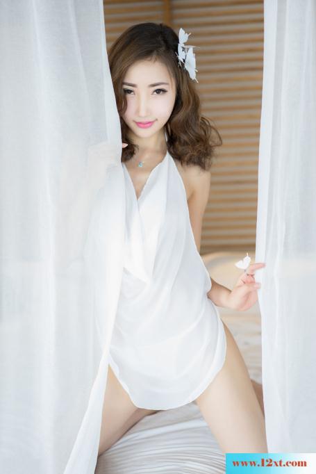 宝贝紧身内衣秀美胸呼之欲出【44P】
