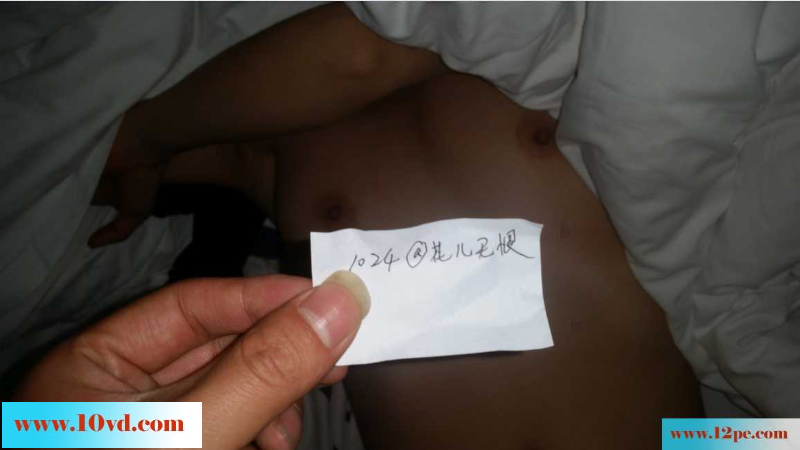 和小情人在宾馆大战四方(10P)