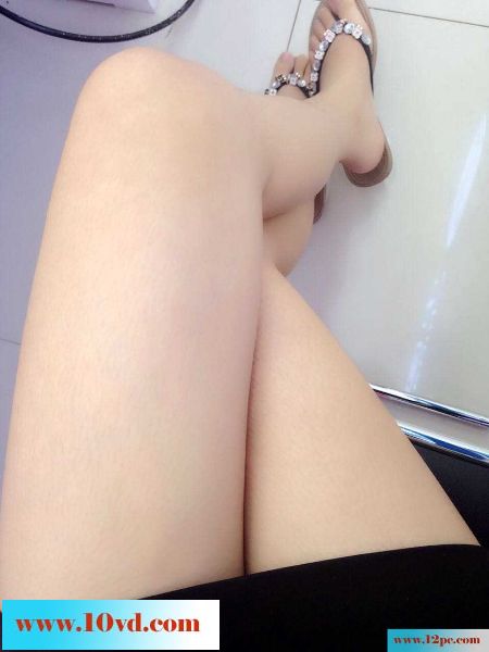 卖手机的美腿女友(27P)