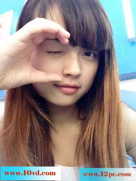 卖手机的美腿女友(27P)