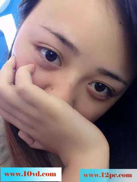 卖手机的美腿女友(27P)