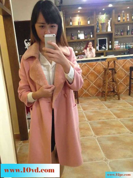 卖手机的美腿女友(27P)