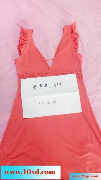 妹妹喜欢按摩棒(14P)
