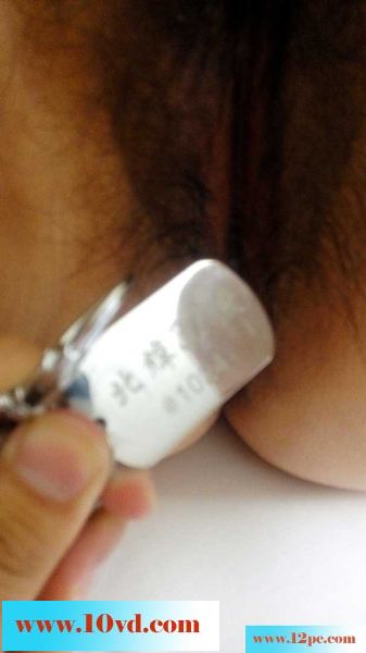 妹子酒店开房水多多，高清美胸和流水BB图(29P)