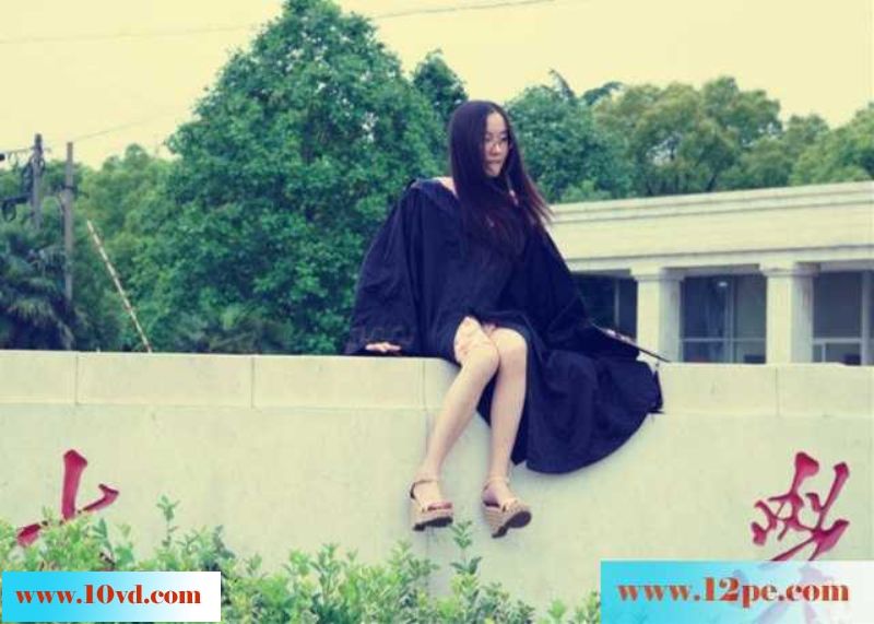南京大学金陵学院的学妹(24P)