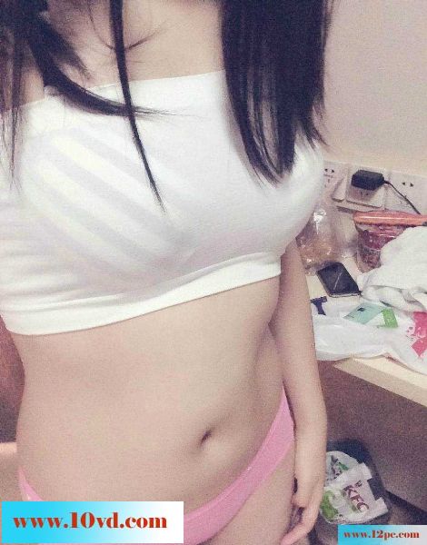 嫩嫩女孩手机拍照(22P)