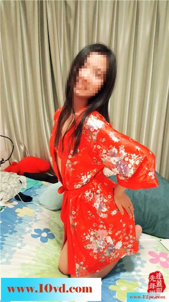 女神宽衣解带，用胴体让欲望落地(27P)