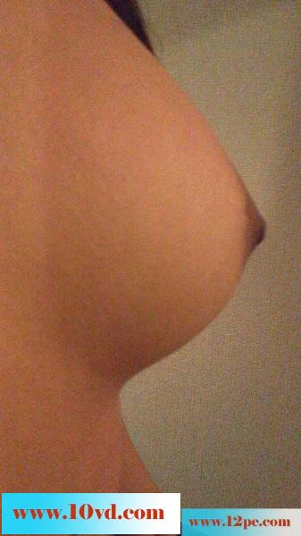 女友睡前拍给我看(10P)
