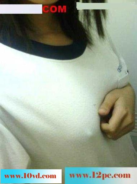女友卫生间脱衣服自拍(14P)