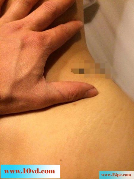 漂亮极品高铁乘务员叫声很骚性慾超强-(18P)