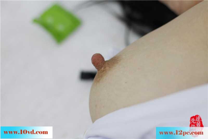 千面娇娃身着校服黑丝任我肆虐，只为彼此重回