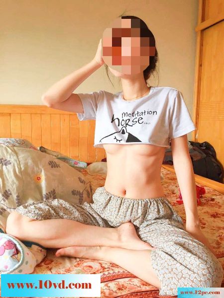 她只想安安静静的享受人生~(13P)