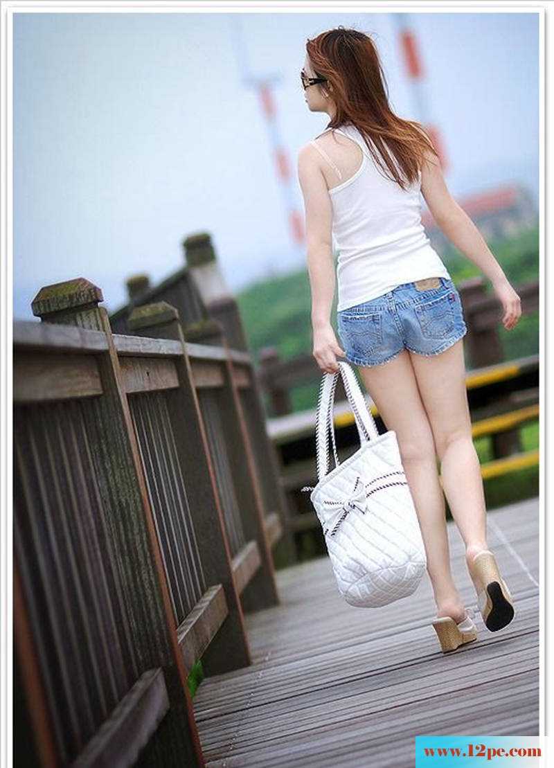 风吹过的夏天美腿挡不住(11P)