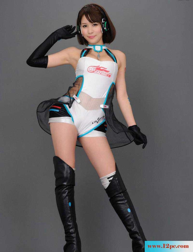 高跟长靴可人小妹(17P)