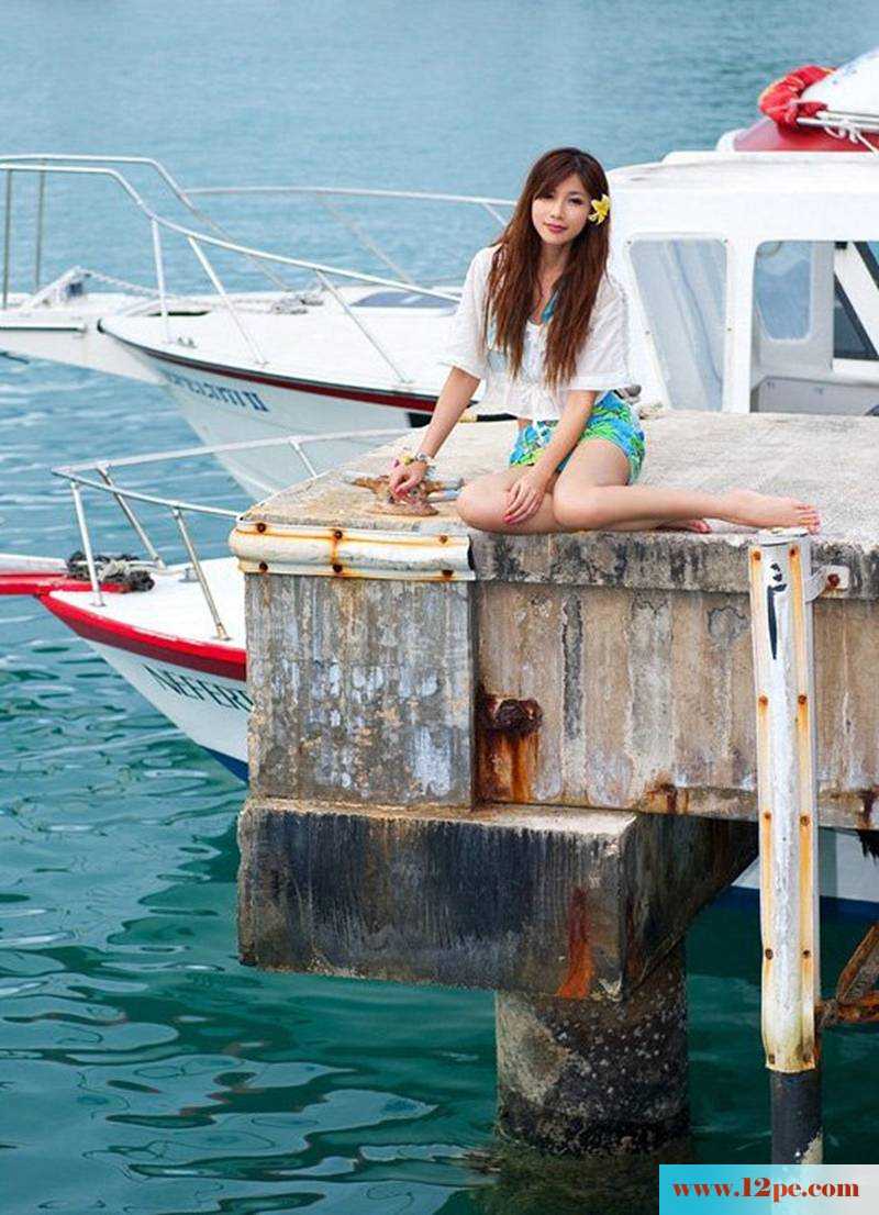 公路小美女户外写真美腿无敌(15P)