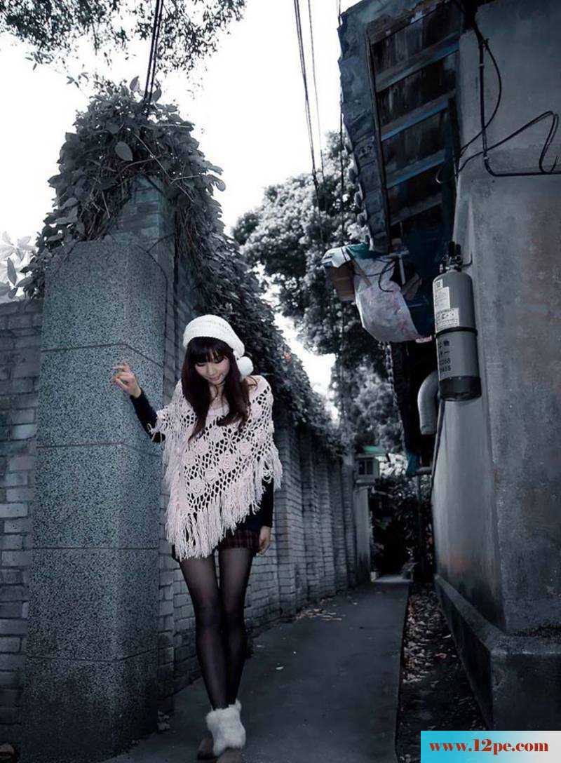 黑色丝袜小妹美腿写真俏皮可爱(12P)