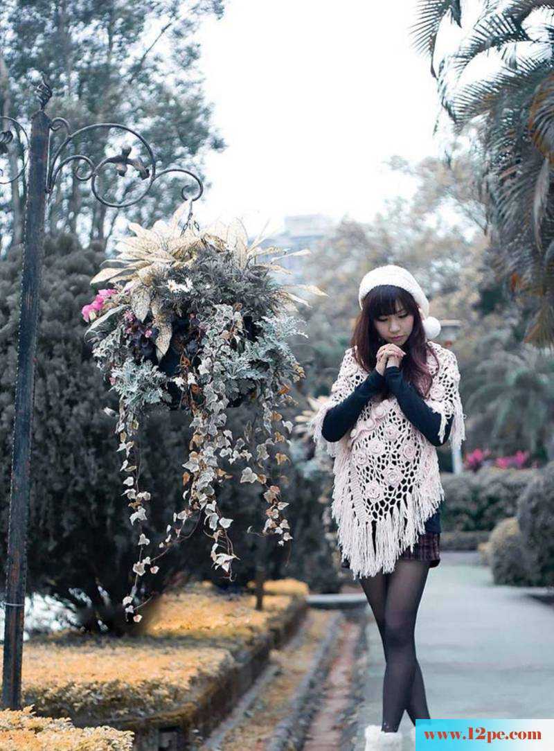 黑色丝袜小妹美腿写真俏皮可爱(12P)