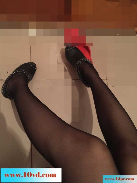 上了一个在餐厅服务员打工小妹(13P)