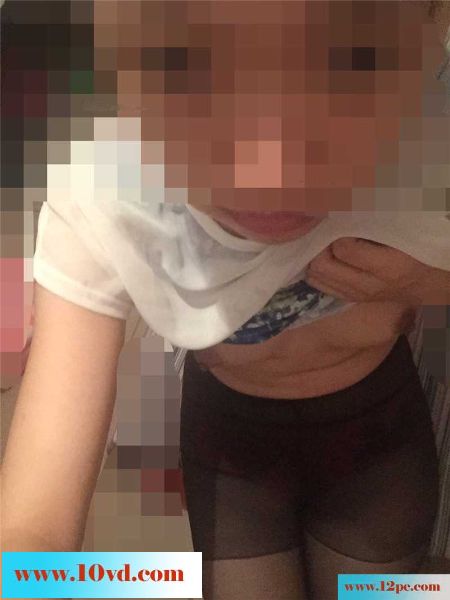 上了一个在餐厅服务员打工小妹(13P)