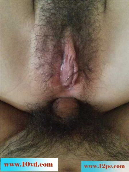 为了期待得3P，淫荡粉鲍少妇前后洞同时插入(3